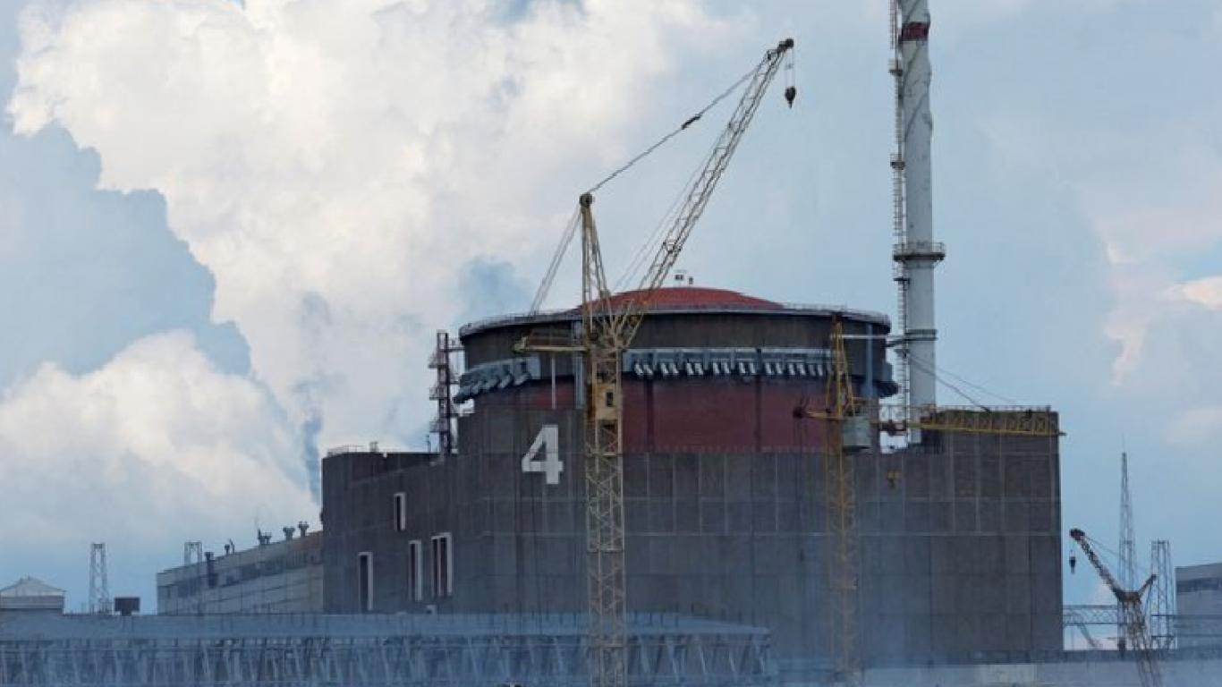 Cooling towers in Zaporizhia reportedly need to be demolished