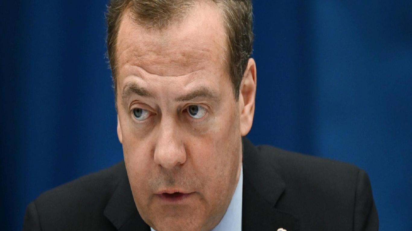 Medvedev: We may need to establish a security cordon all the way to Poland