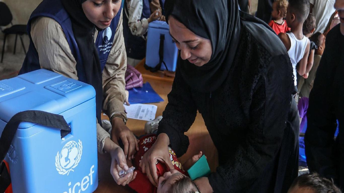 WHO Announces: More Than 446,000 Children in Gaza Were Vaccinated Against Polio